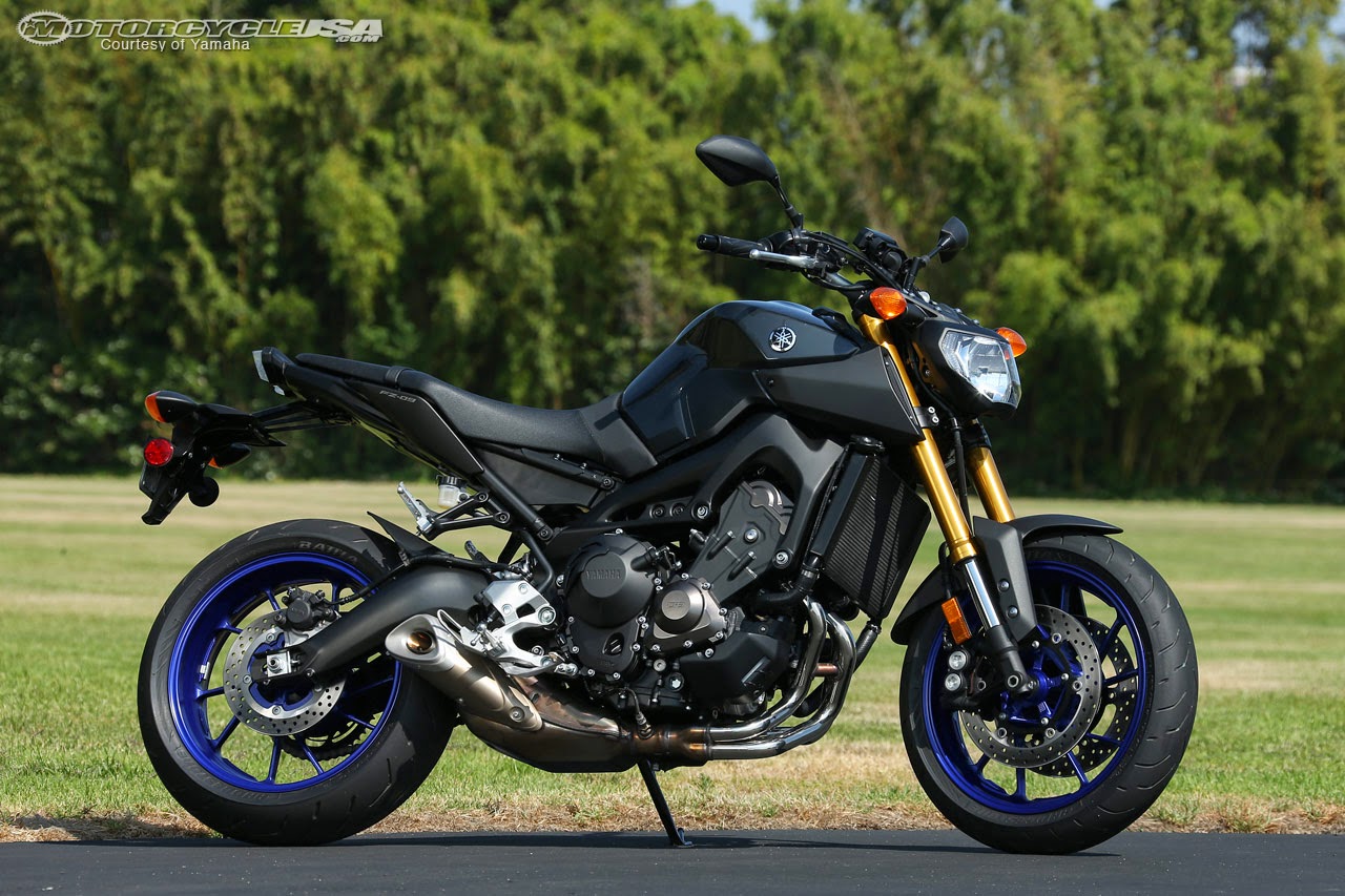 2014-Yamaha-FZ-09-TR3_7070 - Motorcycle.com