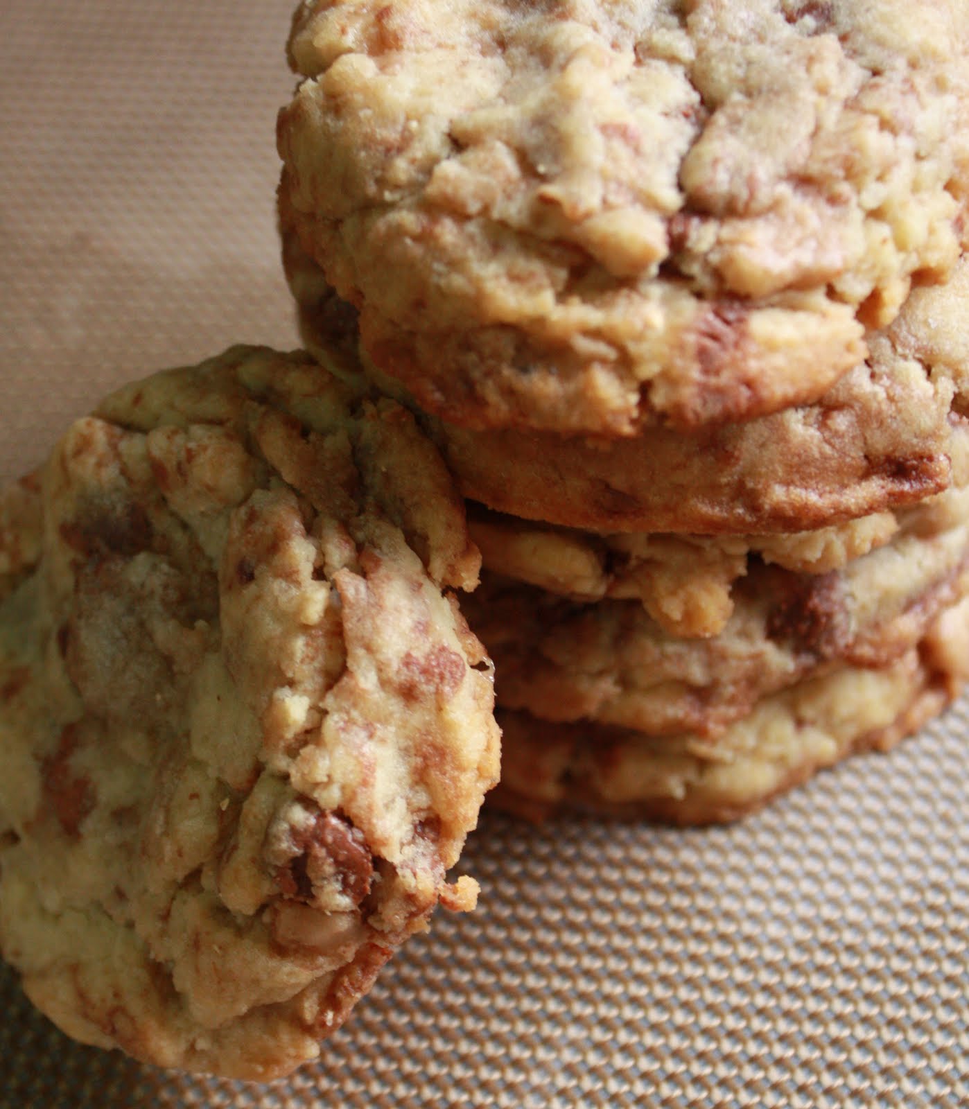 Chocolate Chip Almond Toffee Cookies Sweet Tooth