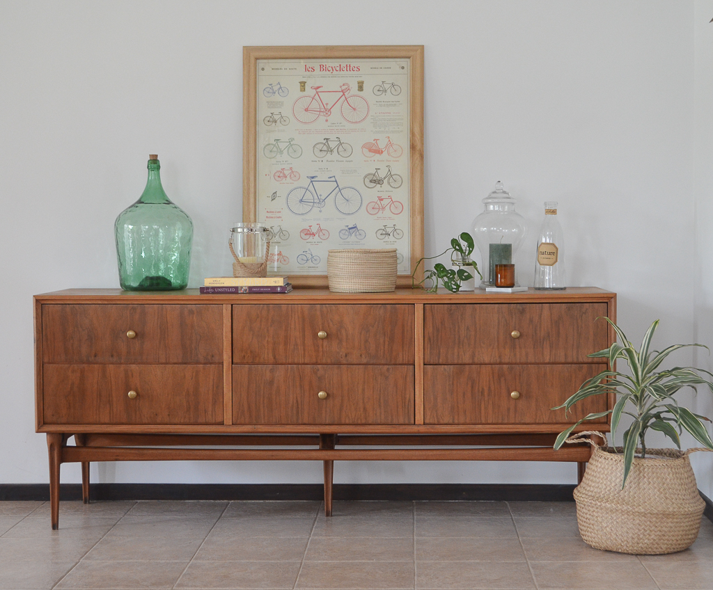 Un mueble estilo americano que ahora sí luce la madera / Vero Palazzo