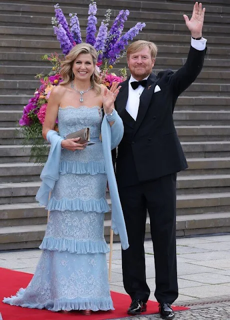 Queen Maxima wore a gown by Valentino,  The Queen had worn the dress first in 2011 for visit Monaco. Belle Epoque necklace