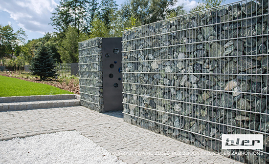 pagar batu alam modern minimalis