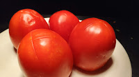 Cross method cutting tomato for pizza sauce Recipe