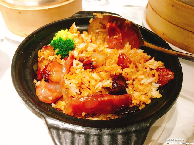 Clay pot rice with Cantonese sausage