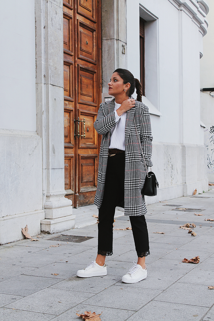 Blog de Moda | LITTLE BLACK COCONUT | Bloguera de moda en León: Look con  abrigo de cuadros