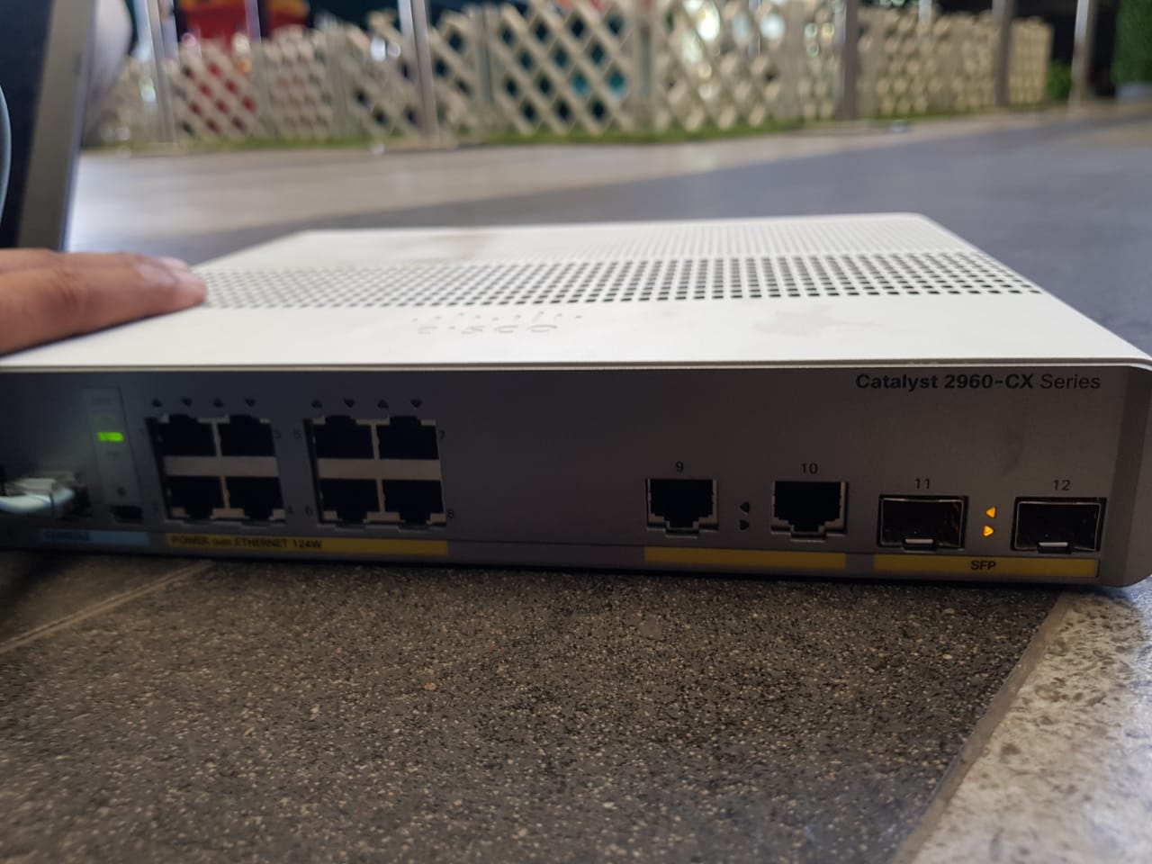 Explorer Cara Reset Switch Catalyst 2960CX Series