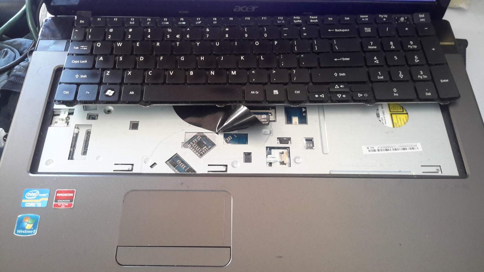 Natural Philosophy Touchpad not working, device manager reports it's