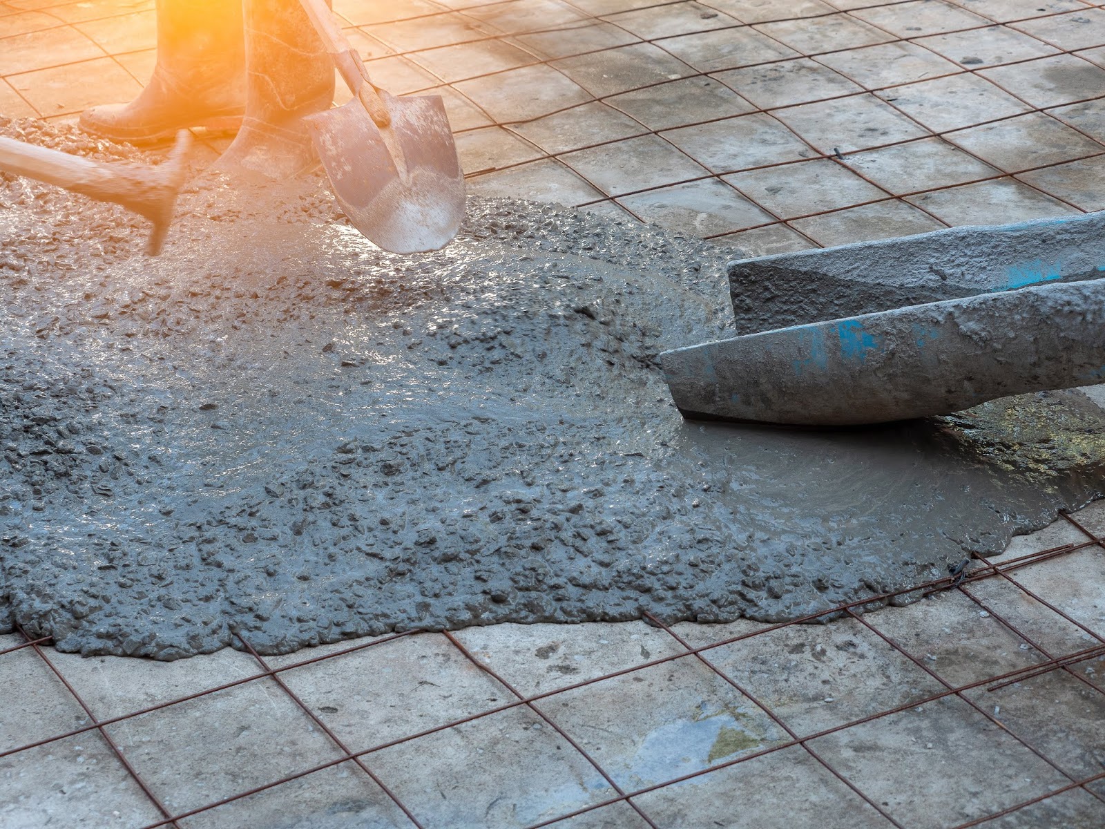 Chirurgie rommel Architectuur Kan je beton laten gieten over een bestaande vloer? | Vastmans Frank  Betonvloeren
