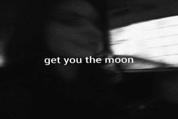 Makna lagu get you the moon