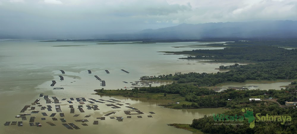 Waduk Gajah Mungkur Wonogiri, Danau yang membendung Sungai