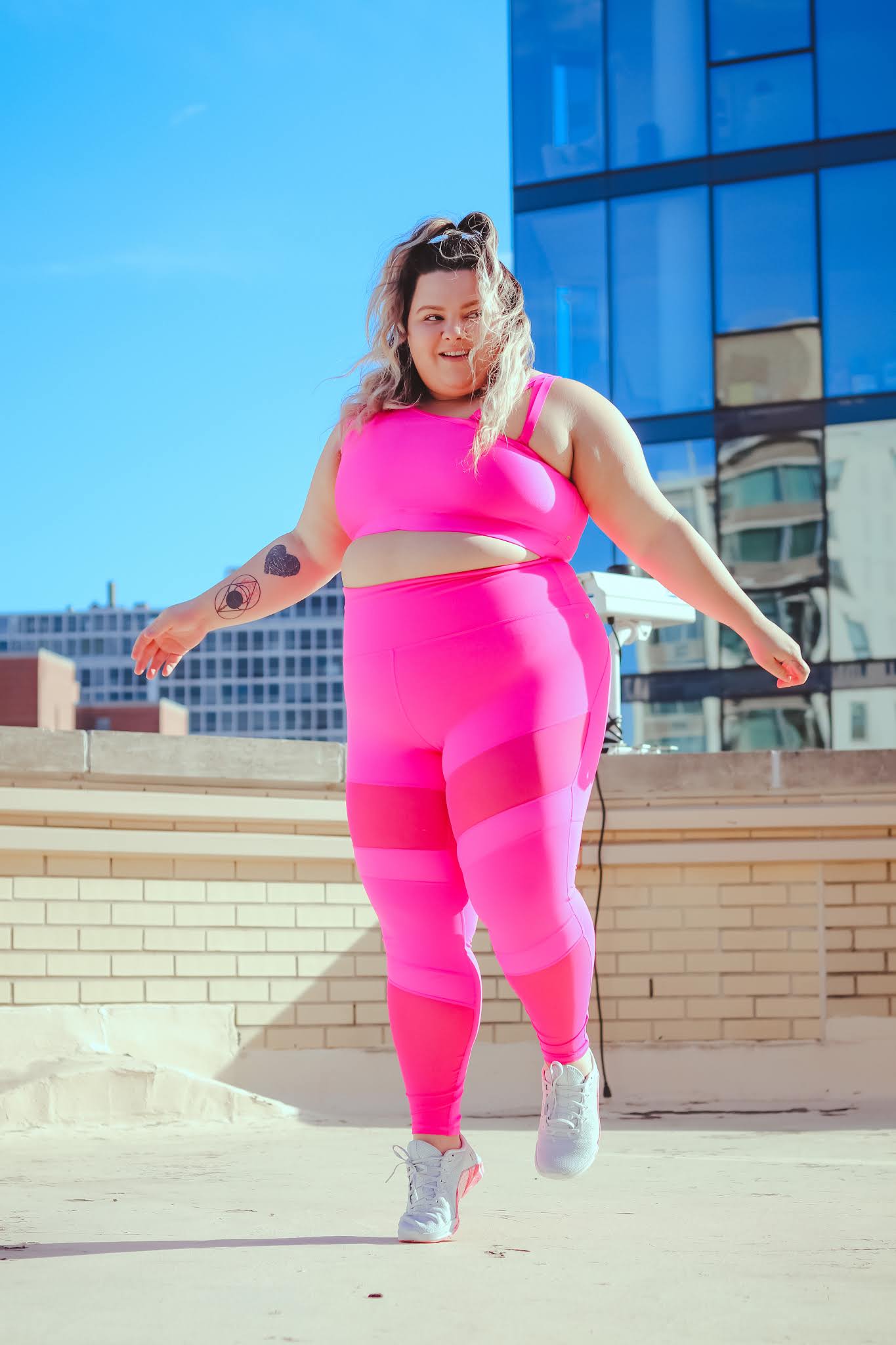 Chicago Plus Size Petite Fashion Blogger model Natalie Craig Natalie in the City shares how does Fabletics VIP work