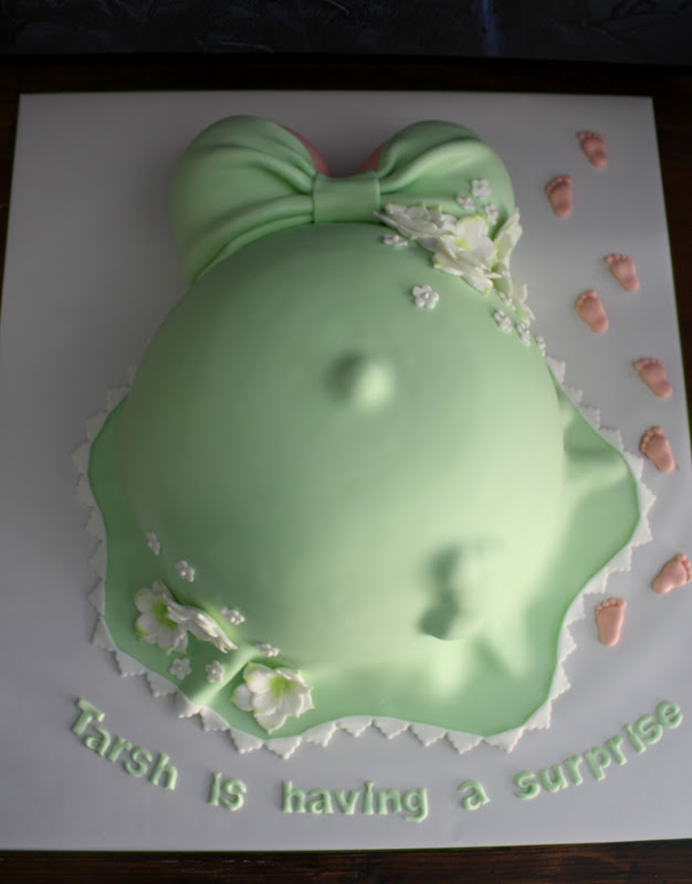 Sandy's Cakes: Tarsh's Baby Belly Cake