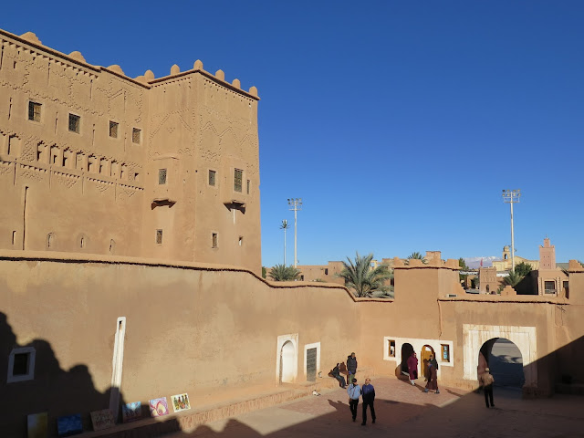 Patio de acceso a la kasbah Taourirt