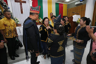 Kapolda Sumut Irjen Martuani Sormin M.Si Berikan Tali Asih Kepada Gereja 1 IMG 20200105 WA0073