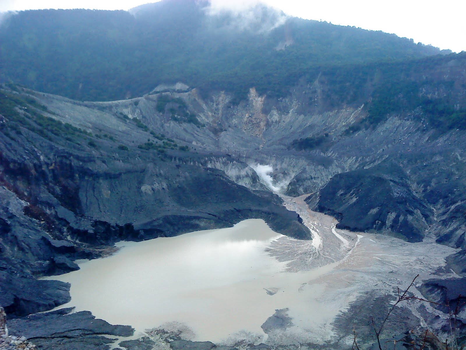 Tangkuban Perahu Mountain ~ indonesia tourism