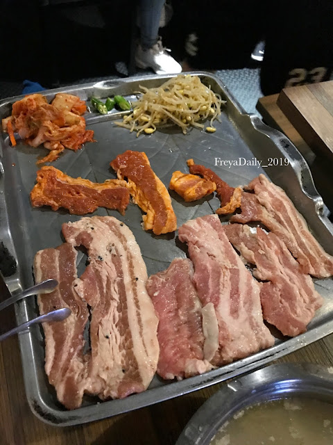 2024 2019, winter 走吧台北哪裡吃美食：玖佰號 萬華區 豬大爺推薦美食 超平價韓式烤肉