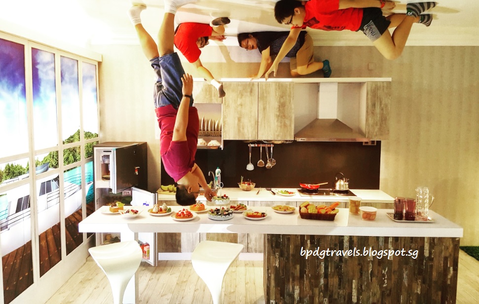 The HENG Family Travel & Lifestyle Blog: Upside Down Warm House ... The HENG Family Travel & Lifestyle Blog: Upside Down Warm House ...