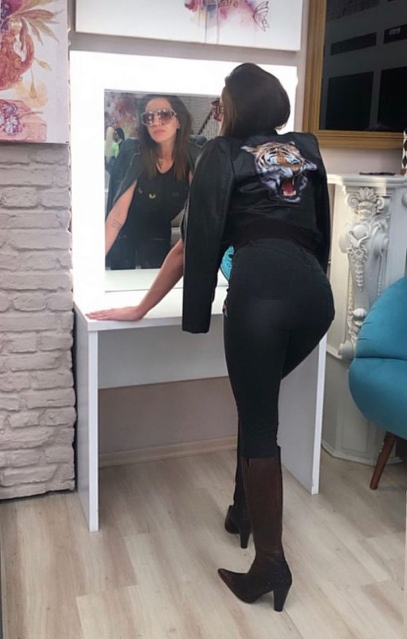 Schimbare de look pentru Andreea Oprica! NU mai arata asa! O mai recunosti?