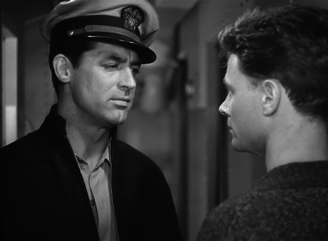 RUMO A TÓQUIO (DUAL ÁUDIO/1080P) - 1943 Destination%2BTokyo%2B%2528%2BRumo%2B%25C3%2580%2BT%25C3%25B3quio%2B1943%2B%2529%2B1080p%2BWEBRip%2Bx264%2BDual%2B%25C3%2581udio.mp4_snapshot_01.35.35_%255B2020.12.22_23.11.27%255D