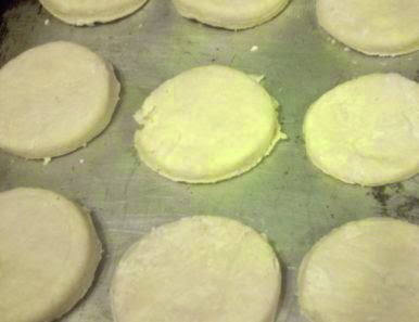 how to freeze biscuits, freezer biscuit recipe, easy biscuit recipe, need a recipe to freeze homemade biscuits