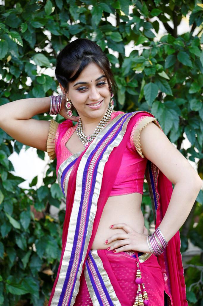 Beautiful Images: Actress Aksha Sexy In Pink saree