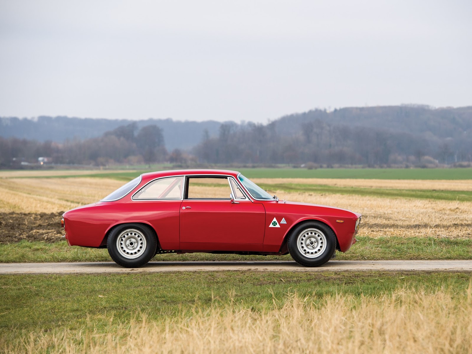 Alfa Romeo Giulia GTA: o nascimento de um campeão - Auto Vintage
