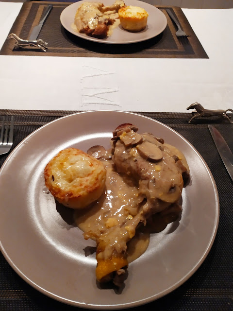French Food Friday - Poulet à la Vallée d'Auge/ Normandy Chicken