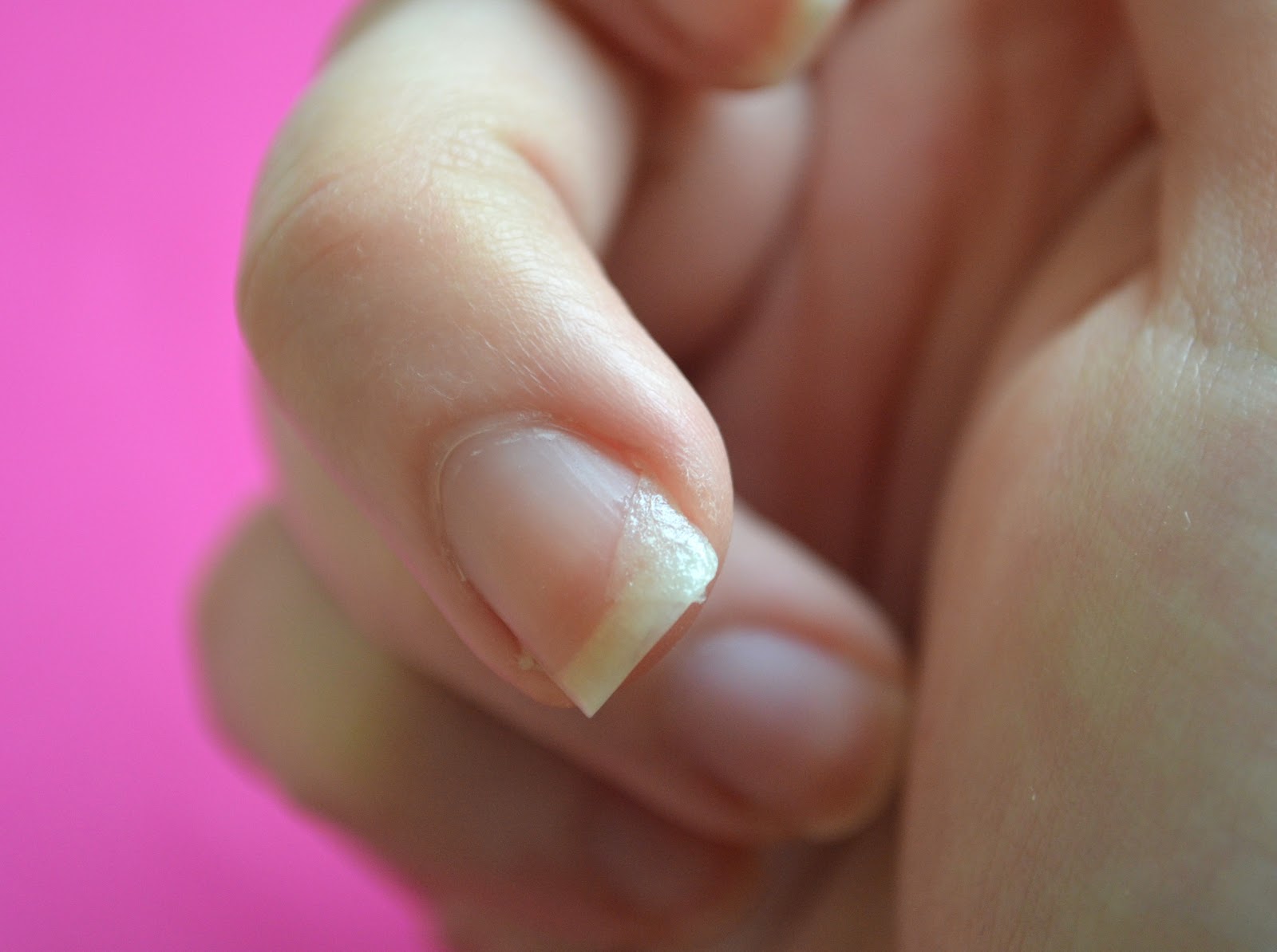 Very Enchanting Repair your split or cracked nail with a tea bag!