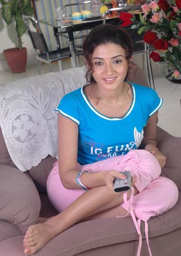 Indian Actress Photo Indian Actress Hot Suhasi Goradia Dhami Photo