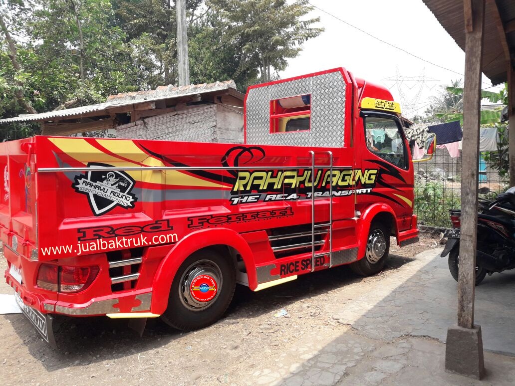 54 Variasi Truk  Dyna