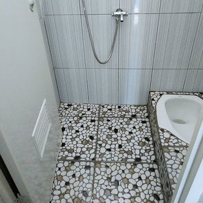 29 Inspirasi Wc Jongkok Inspirasi Kamar Mandi Sederhana Viral Pinterest Blog Sejasa