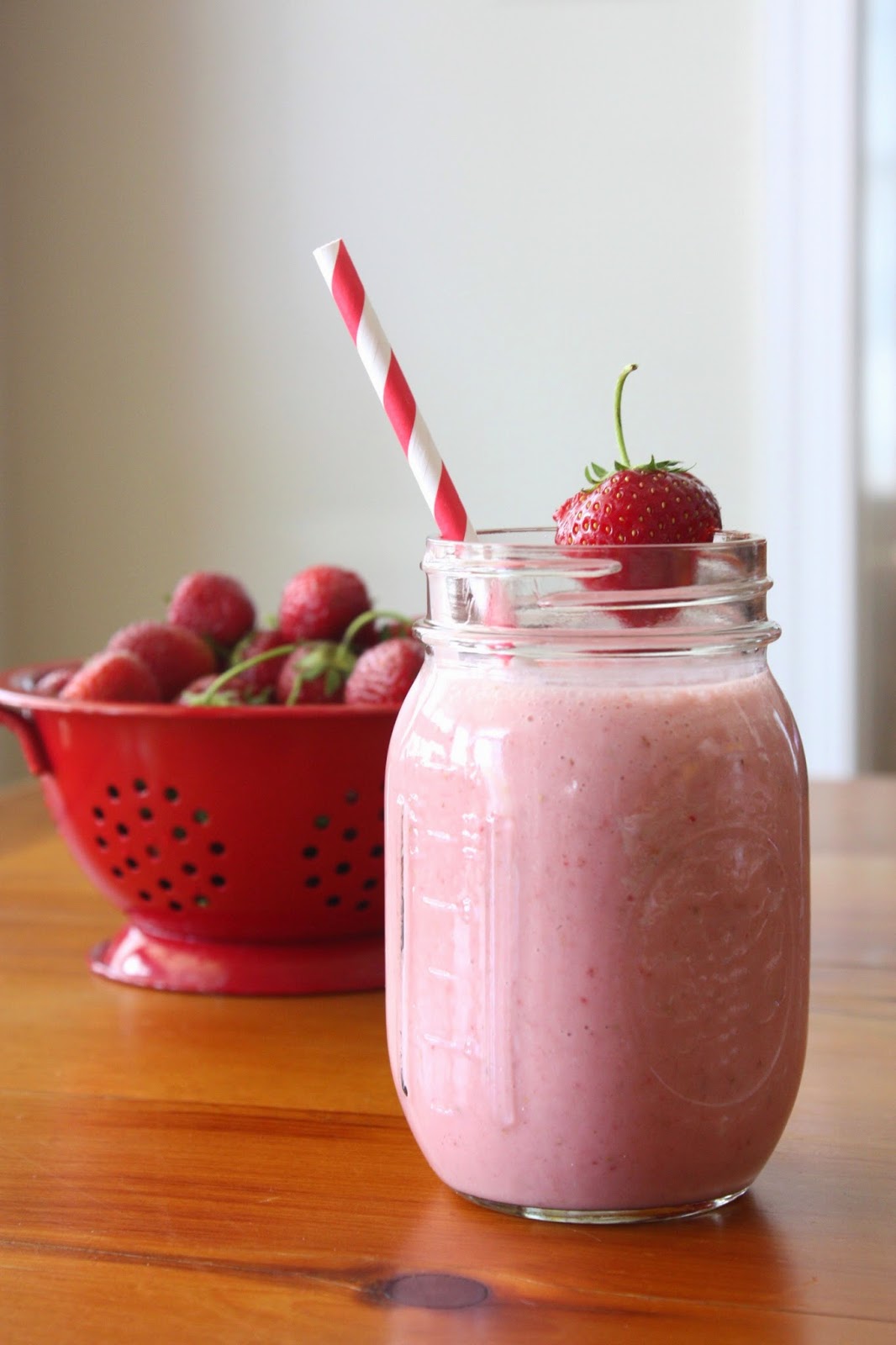 All About Women&amp;#39;s Things: Pick A Healthy Strawberry Smoothie Recipe