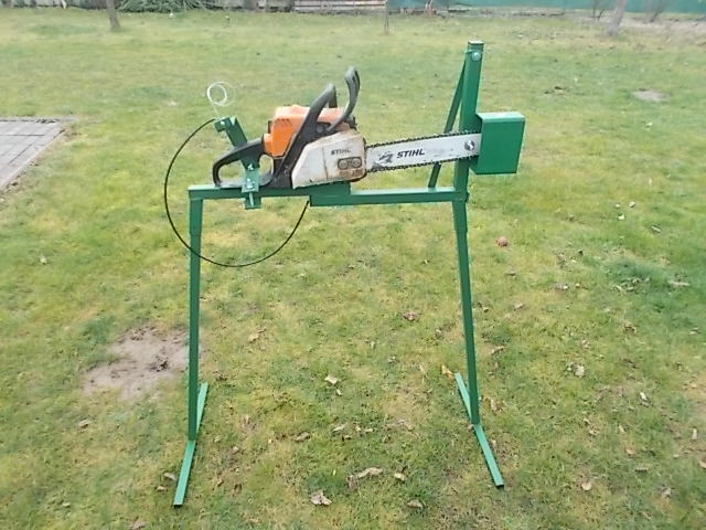 Log horse with chainsaw holder Drill Grape Electric Grape Crusher