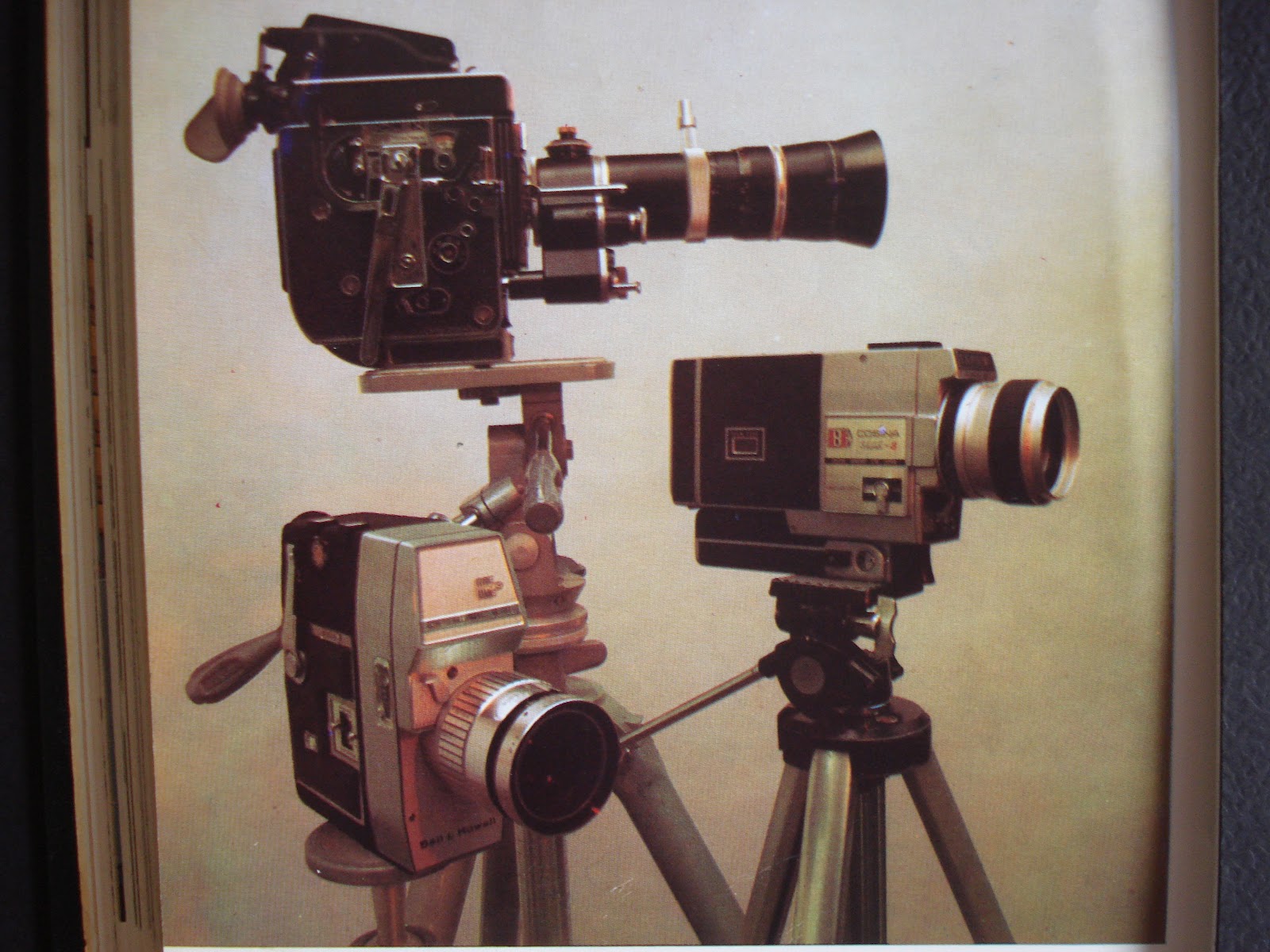 escenografiaValentinArriaga EVOLUCIÓN DE LA CAMARA CINEMATOGRAFICA.