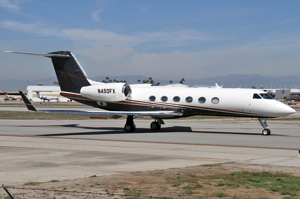 Aero Pacific Flightlines: Flexjet Gulfstream G450 (c/n 4330) N450FX