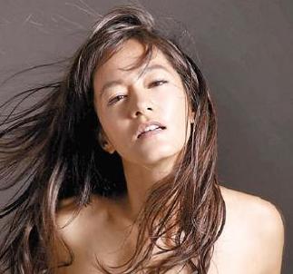 323px x 302px - Pretty Girls: Janet Hsieh