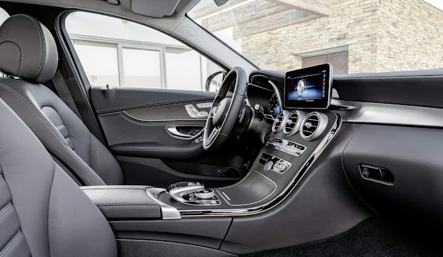 Novo Mercedes-Benz Classe C 2019 - interior