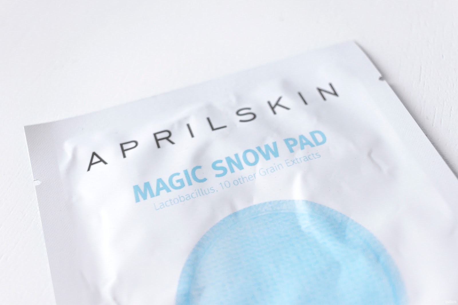 lavlilacs AprilSkin Magic Snow Pad review