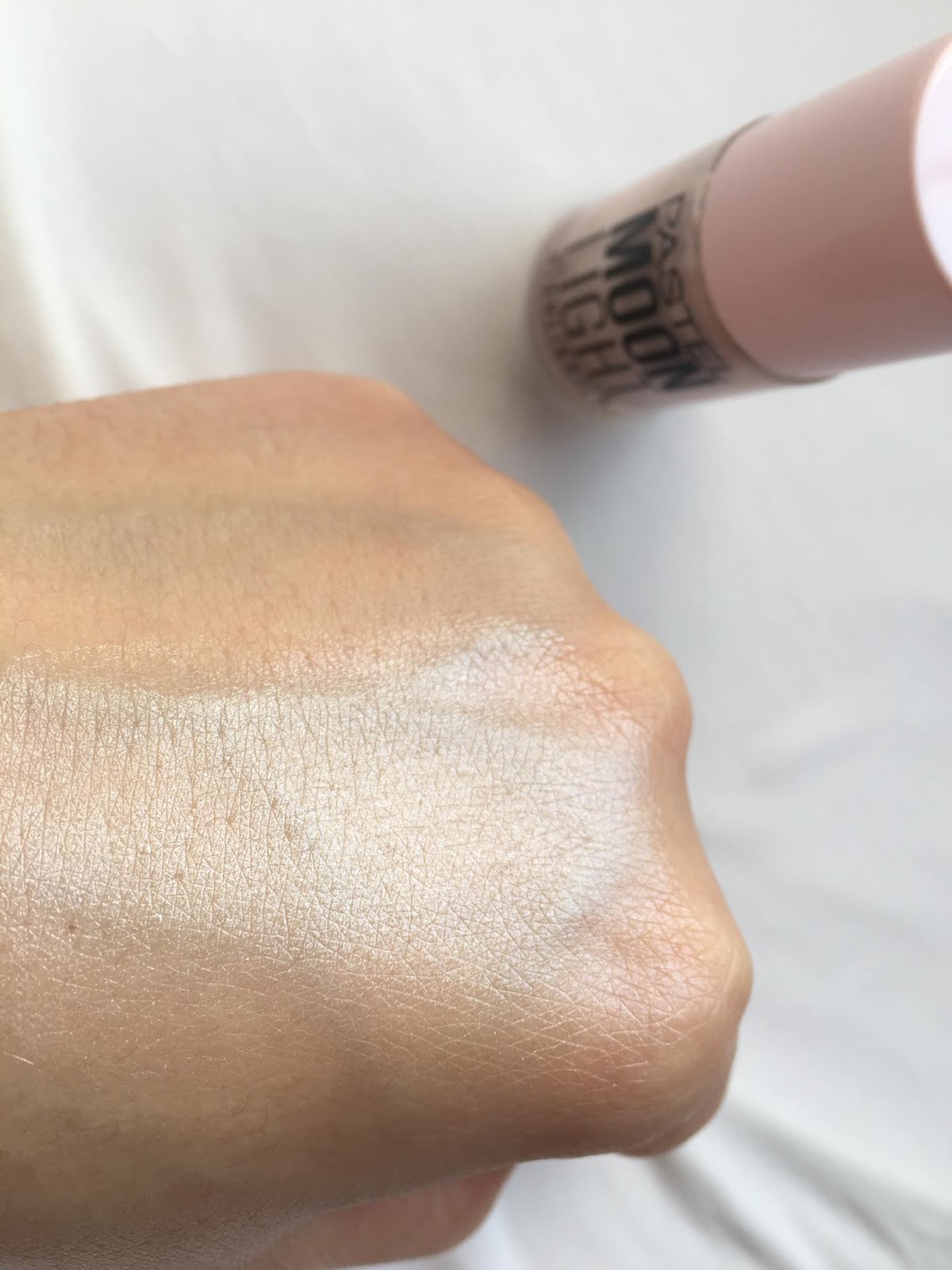 Pastel Moonlight Highlighter