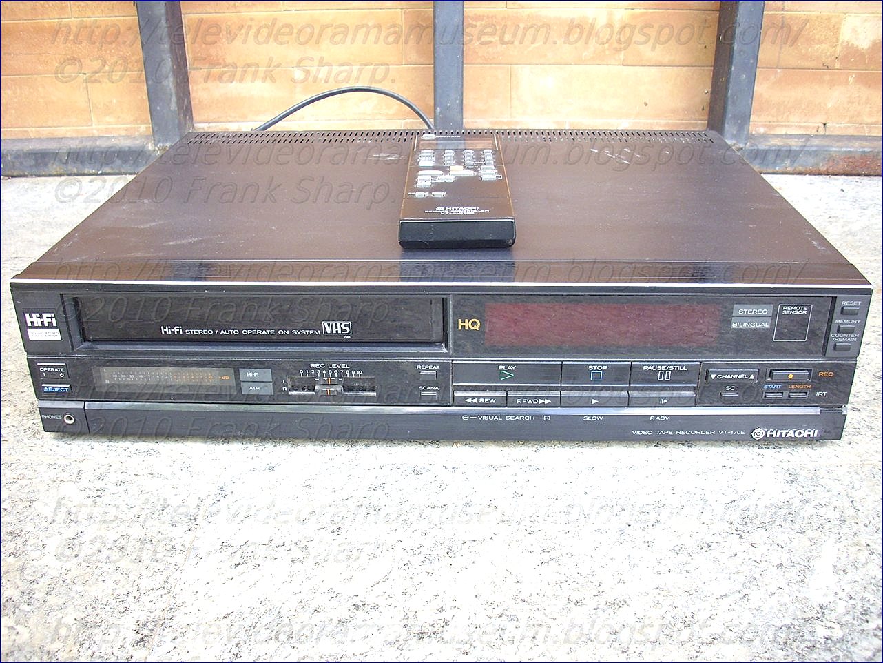 Tele Video Rama Museum !™. HITACHI VIDEO DECK VT170E (CT) YEAR 1986.