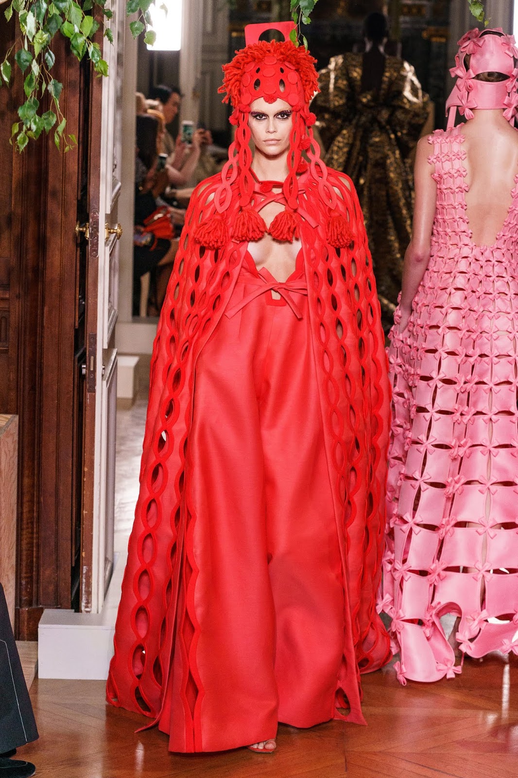 Couture Glamour: Valentino