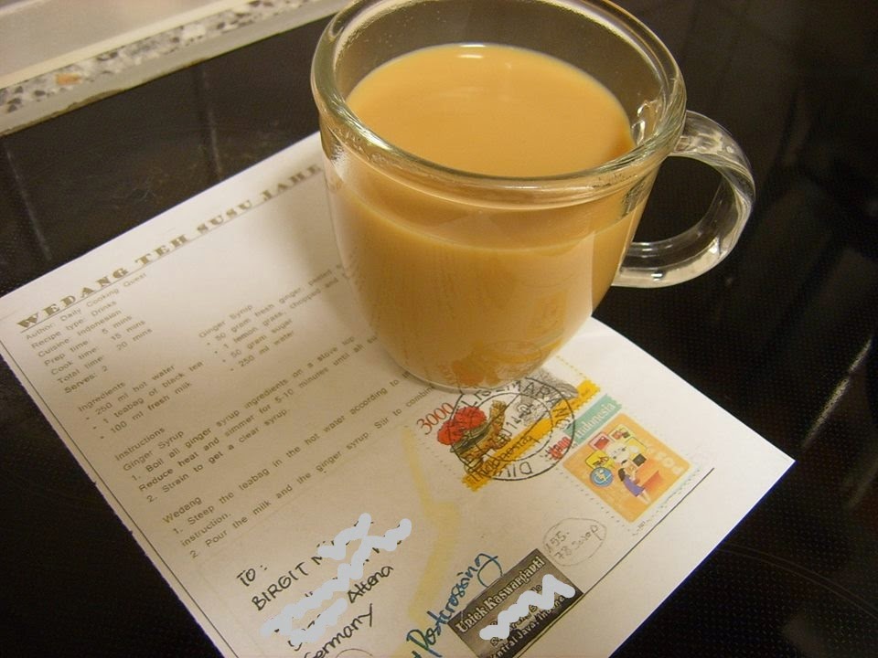 Milk tea перевод. Bubble tea memes. изи milk tea. Milk tea перевод. карточка молоко на английском.