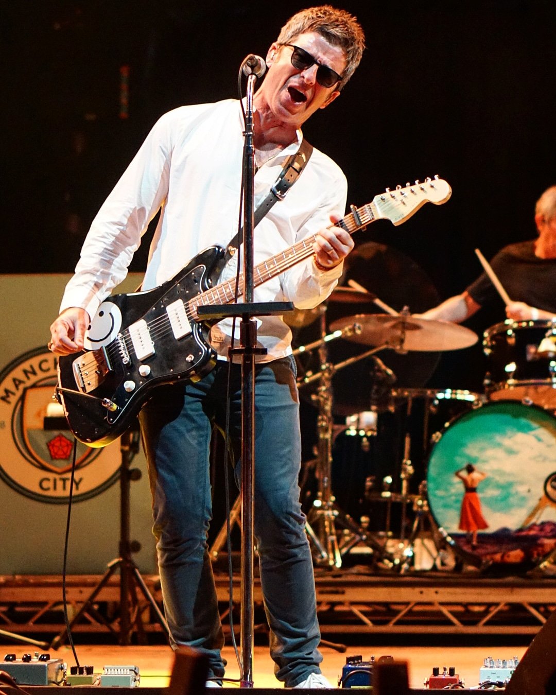 Latest Oasis, Liam And Noel Gallagher News STOPCRYINGYOURHEARTOUT.COM : Ticket Go On Sale Today 