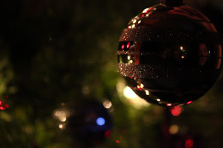 Keep Calm and Sink Happy Soughts: It's Beginning to Feel a Lot Like Christmas