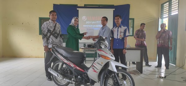 SMKN 5 Tebo Dapat Bantuan 1 Unit Sepeda Motor Dari Yamaha DDS Jambi SMKN 5 Tebo Dapat Bantuan 1 Unit Sepeda Motor Dari Yamaha DDS Jambi