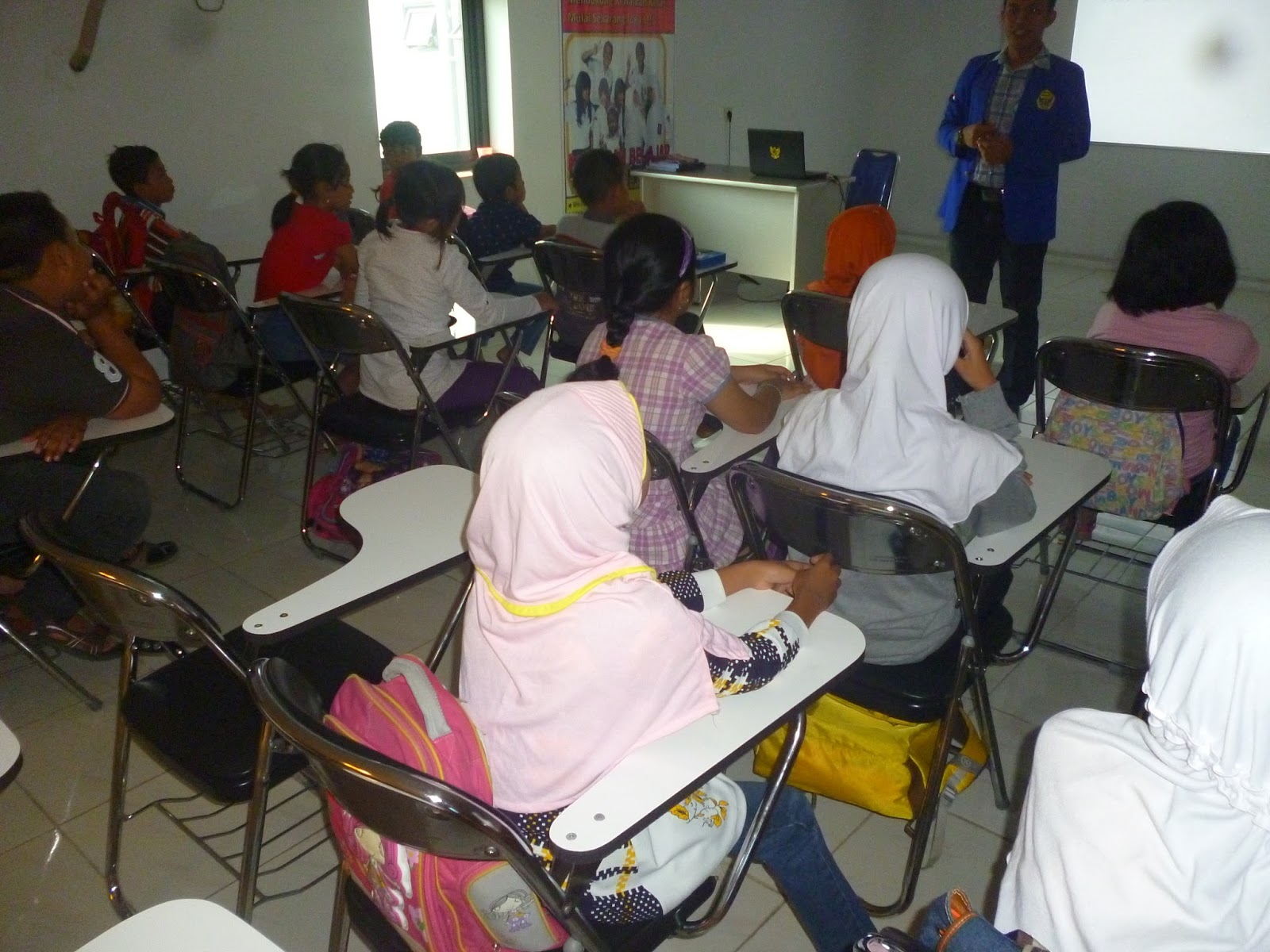 Dalam rangka memperingati hari Kartini yang jatuh pada tanggal 21 April Cell English Course memberikan kursus GRATIS bahasa inggris bagi siswa yang ingin