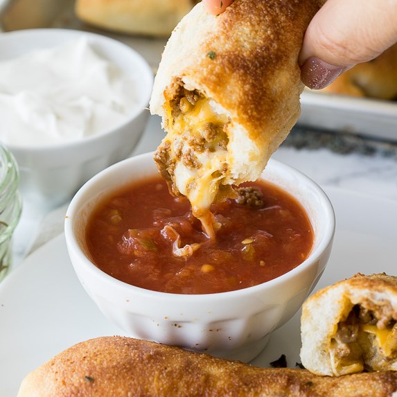 Cheesy Taco Sticks #easymeal #tacos Cheesy Taco Sticks #easymeal #tacos