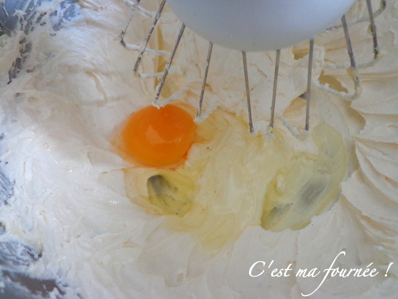 Cette manière de frire les œufs au plat est une bombe gustative