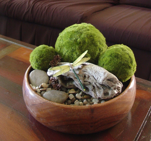Make The Best of Things Make Faux Moss Decor Balls