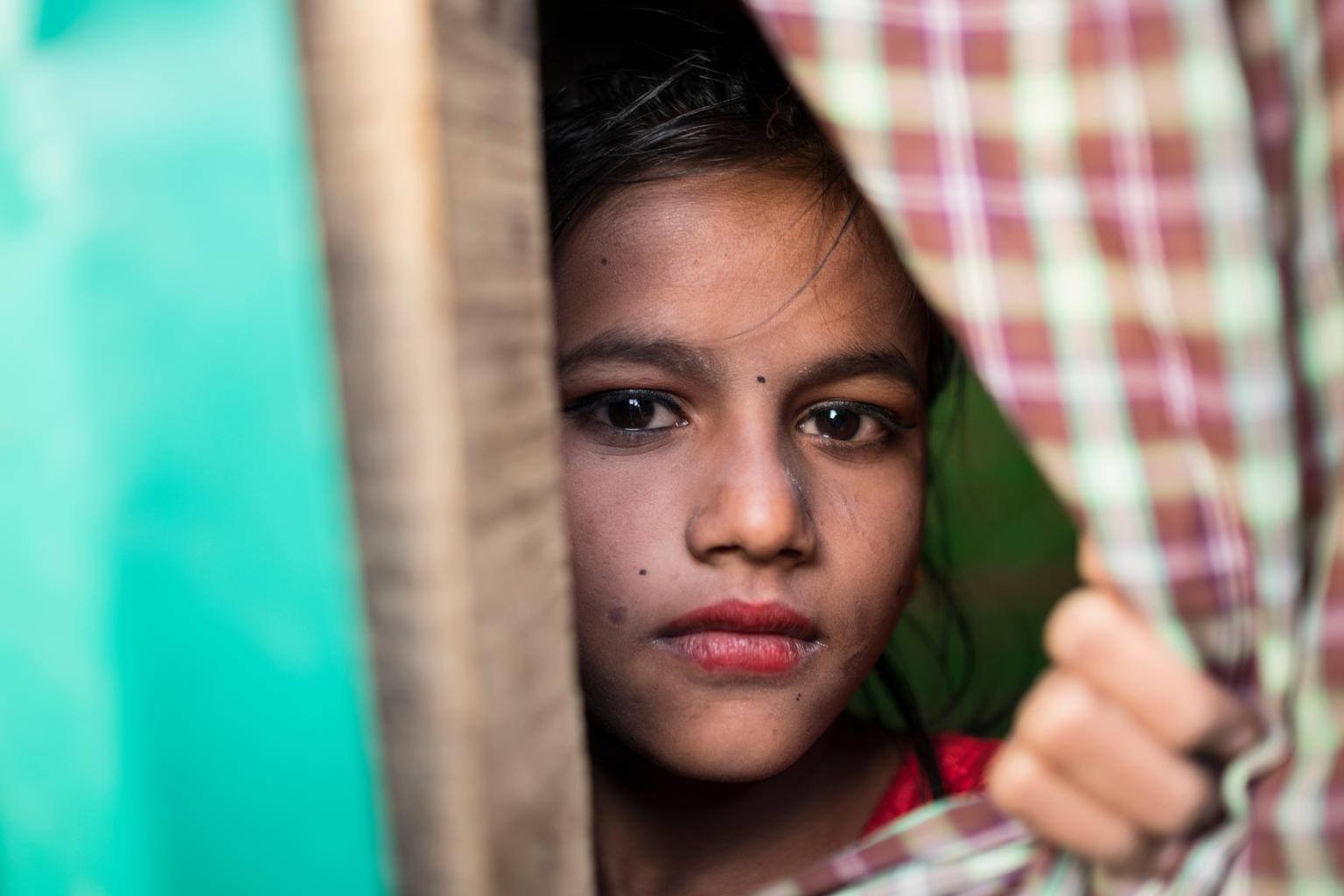 16 action. Бангладеш девушки. Юные девушки Бангладеш. Бангладеш девочки подростки. Poor Gypsy girl.