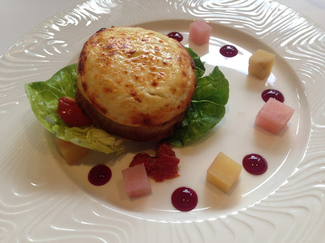 English muffin with caramelised red onion chutney rarebit and beetroot